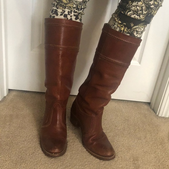 FRYE - Picture 1 of 12